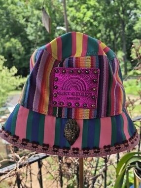 KURT GEIGER 🌟 SOUTHBANK Dark Rainbow  Mix Print Bucket Hat (#100763) 🦅 *EAGLE